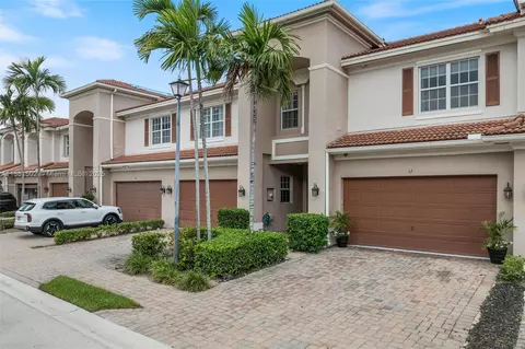 12 Nottingham Pl, Boynton Beach, FL 33426