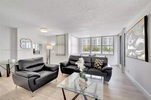 3015 N Ocean Blvd #6A, Fort Lauderdale, FL 33308