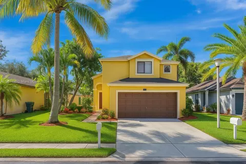 3620 NW 20th St, Coconut Creek, FL 33066