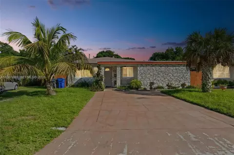 2831 Monroe St, Hollywood, FL 33020
