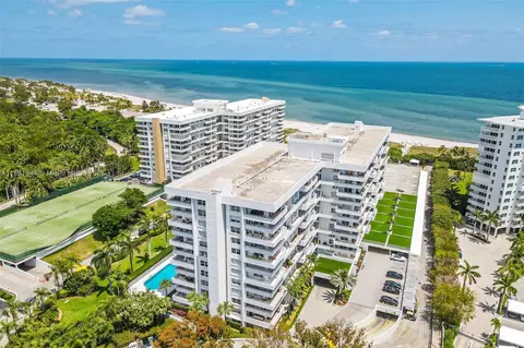155 Ocean Lane Dr #300, Key Biscayne, FL 33149