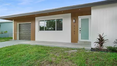 9161 NW 26th St, Sunrise, FL 33322