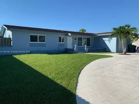 10610 NW 22nd St, Pembroke Pines, FL 33026