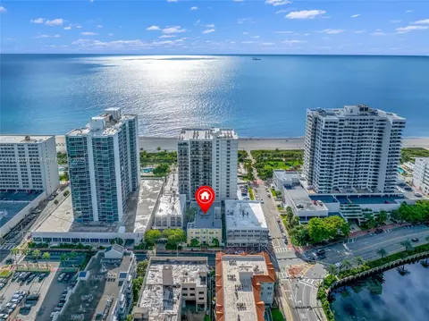 2615 Collins Ave #21, Miami Beach, FL 33140