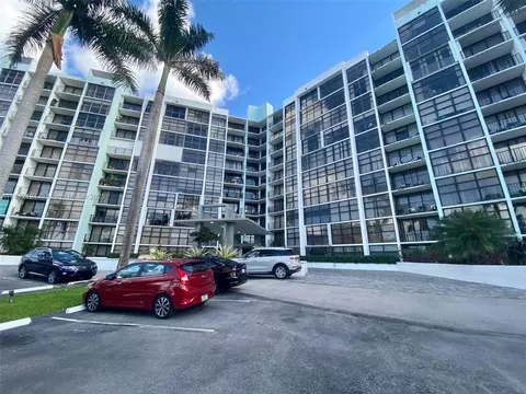 200 Leslie Dr #228, Hallandale Beach, FL 33009