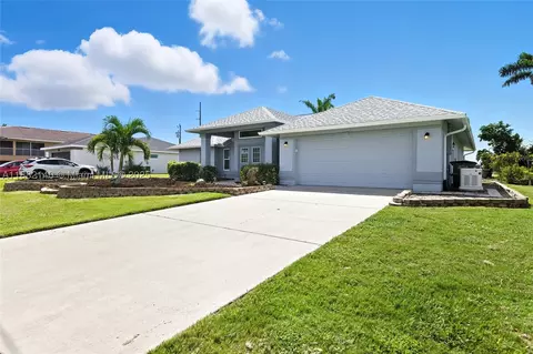 112 SW 34th Ln, Cape Coral, FL 33914