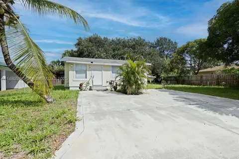 1711 NW 7th Pl, Fort Lauderdale, FL 33311