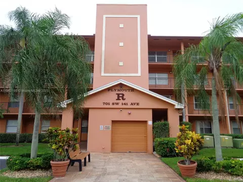 701 SW 141st Ave #412R, Pembroke Pines, FL 33027