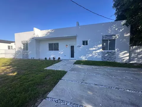 1741 NW 76th St, Miami, FL 33147