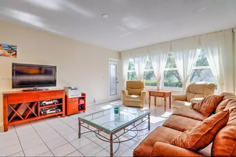 850 NE 12th Ave #210, Hallandale Beach, FL 33009