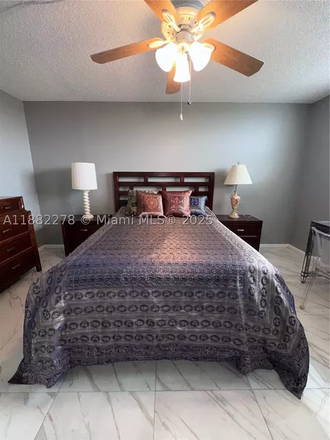 2800 Somerset Dr #403J, Lauderdale Lakes, FL 33311