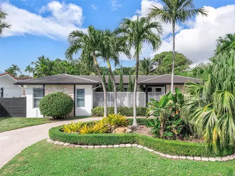 11407 N Bayshore Dr, North Miami, FL 33181