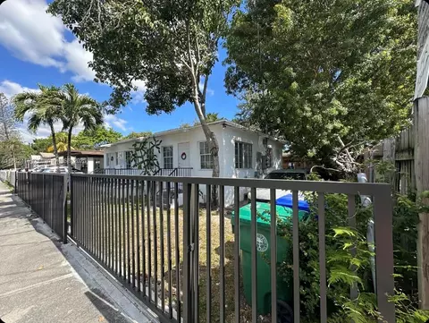 3041 NW 10th Ave, Miami, FL 33127