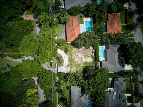 6810 Granada Blvd, Coral Gables, FL 33146