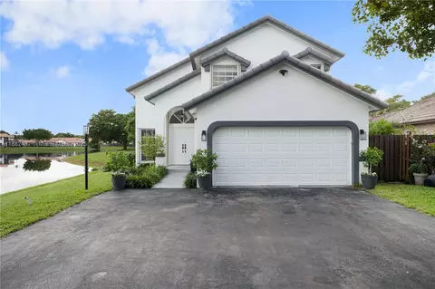 5235 SW 153rd Ave, Miami, FL 33185