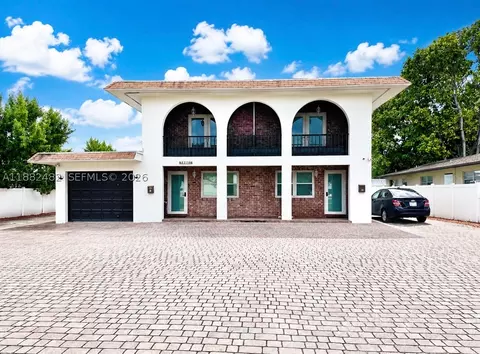2270 SW 46th Ct, Fort Lauderdale, FL 33312