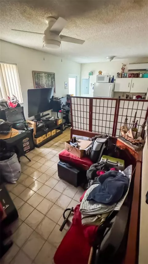 Other - 683 SE 6th Pl, Hialeah, FL 33010 photo 6 of 8