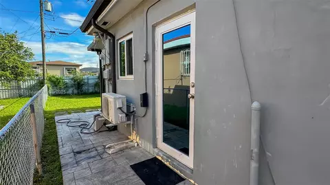 Exterior - 683 SE 6th Pl, Hialeah, FL 33010 photo 1 of 3