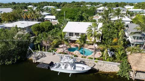 240 Mohawk St, Tavernier, FL 33070
