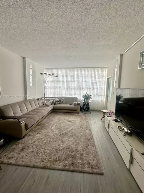 1825 S Ocean Dr #PH-6, Hallandale Beach, FL 33009