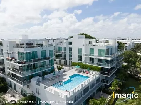 720 NE 62nd St #402, Miami, FL 33138