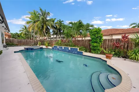 Exterior - 16533 NW 77th Path, Miami Lakes, FL 33016 photo 6 of 13
