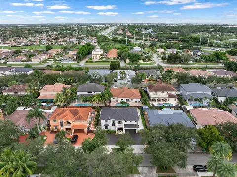 View/Area - 16533 NW 77th Path, Miami Lakes, FL 33016 photo 4 of 4