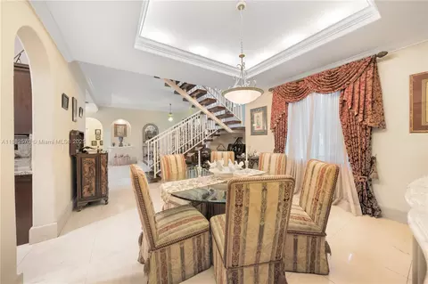 Dining - 16533 NW 77th Path, Miami Lakes, FL 33016 photo 2 of 2