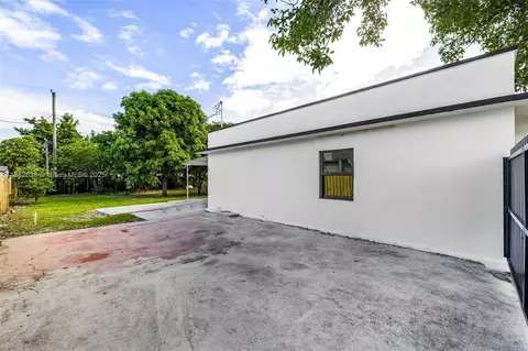 Exterior - 783 E 17th St, Hialeah, FL 33010 photo 4 of 9