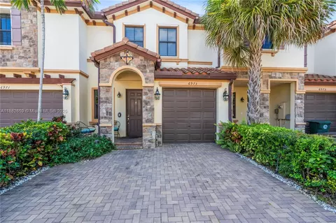 6973 Broadland Way, Coconut Creek, FL 33073