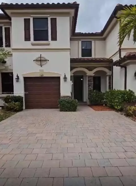 3387 W 90th St, Hialeah, FL 33018