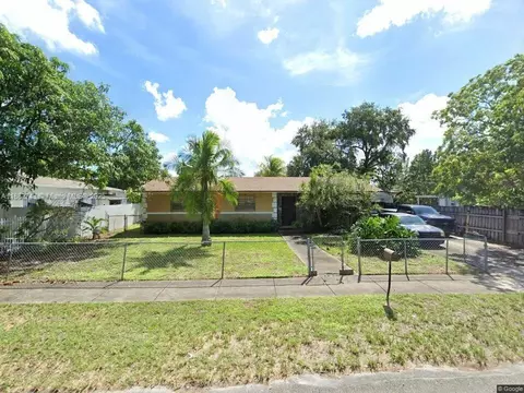 1370 NW 112th St, Miami, FL 33167