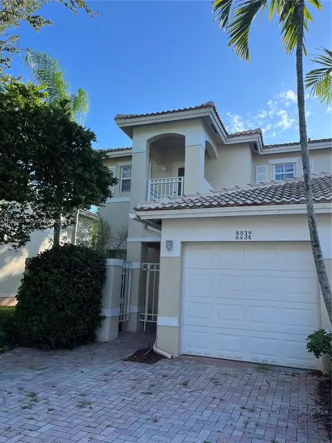 2247 NW 171st Ter #2247, Pembroke Pines, FL 33028