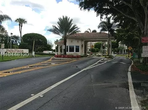 1400 Saint Charles Pl #506, Pembroke Pines, FL 33026