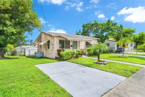 737 SW 8th Ave, Hallandale Beach, FL 33009