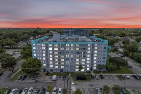 15600 NW 7th Ave #708, Miami, FL 33169
