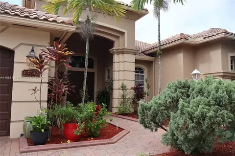 13742 NW 11th Ct, Pembroke Pines, FL 33028
