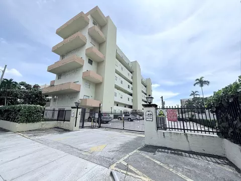 300 NW 42nd Ave #109, Miami, FL 33126