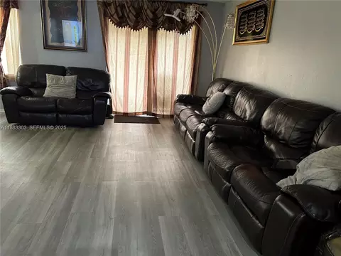 18111 NW 68th Ave #G206, Hialeah, FL 33015