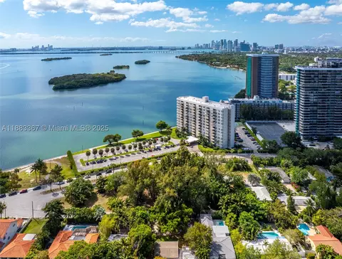 860 NE 70th St, Miami, FL 33138