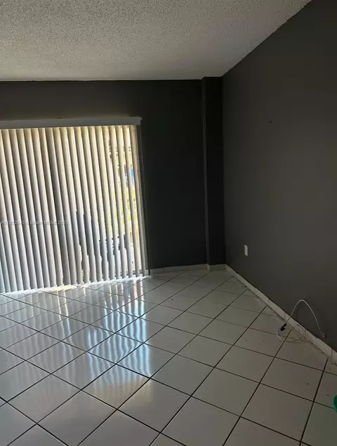 Living - 440 E 23rd St #1316, Hialeah, FL 33013 photo 5 of 5