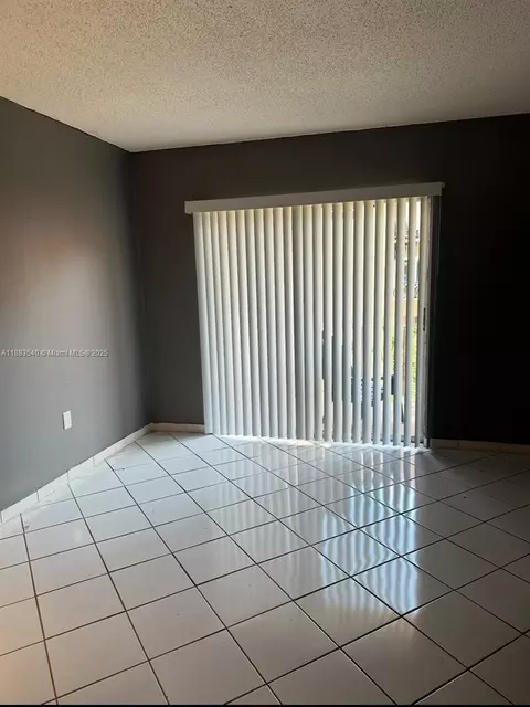 Living - 440 E 23rd St #1316, Hialeah, FL 33013 photo 4 of 5