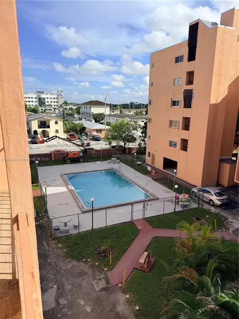 Exterior - 440 E 23rd St #1316, Hialeah, FL 33013 photo 1 of 2