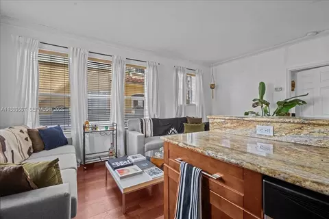 1027 Pennsylvania Ave #101, Miami Beach, FL 33139