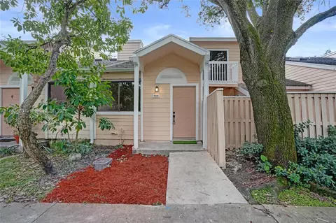 1846 Racquet Ct, North Lauderdale, FL 33068