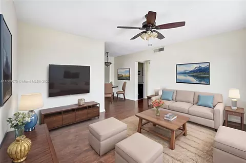 2181 NE 67th St #622, Fort Lauderdale, FL 33308