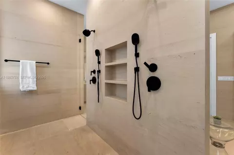 Bath - 13120 Old Cutler Rd, Pinecrest, FL 33156 photo 5 of 8