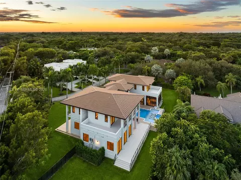 View/Area - 13120 Old Cutler Rd, Pinecrest, FL 33156 photo 4 of 5