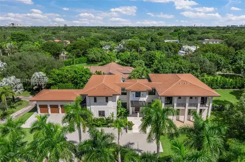View/Area - 13120 Old Cutler Rd, Pinecrest, FL 33156 photo 2 of 5
