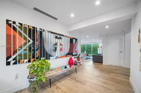79 W Shore Dr, Miami, FL 33133
